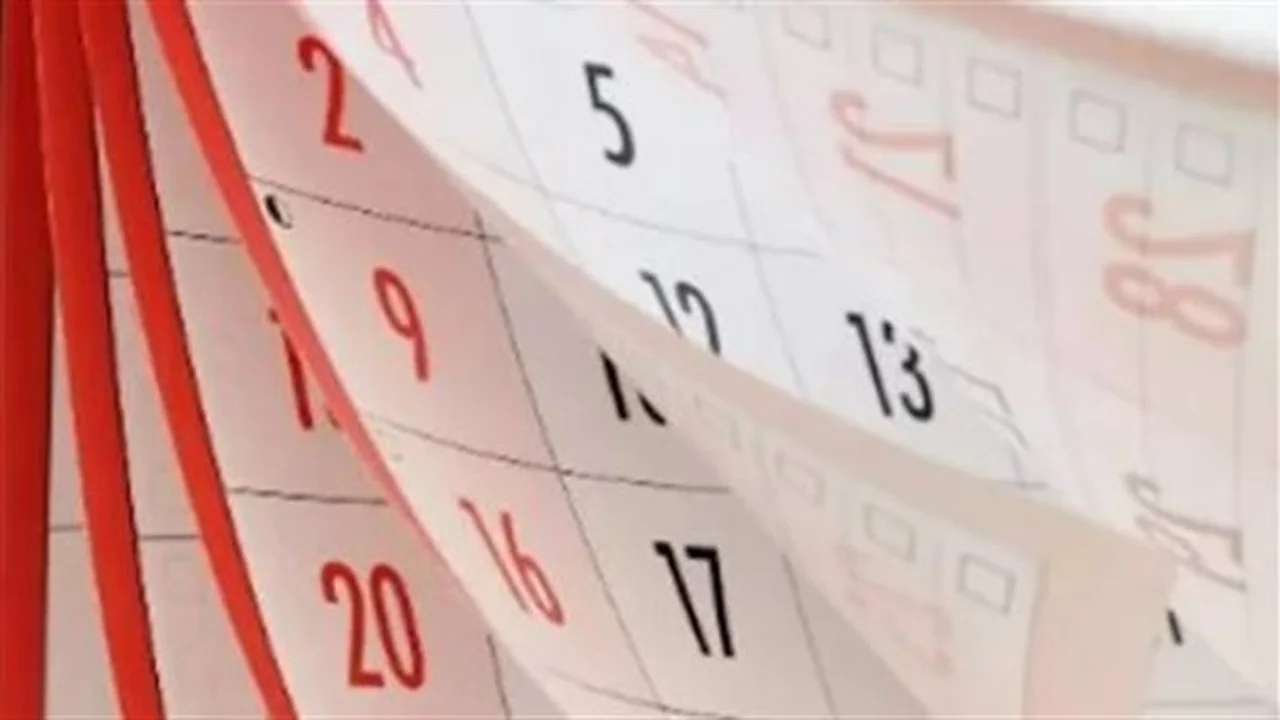 جدول العطلات.. تفاصيل الإجازات المتبقية في مصر حتى ذكرى 6 أكتوبر المقبل